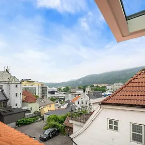 Beautiful Townhouse Super Central In - 4 Bedrooms 8 Guests Villa Bergen